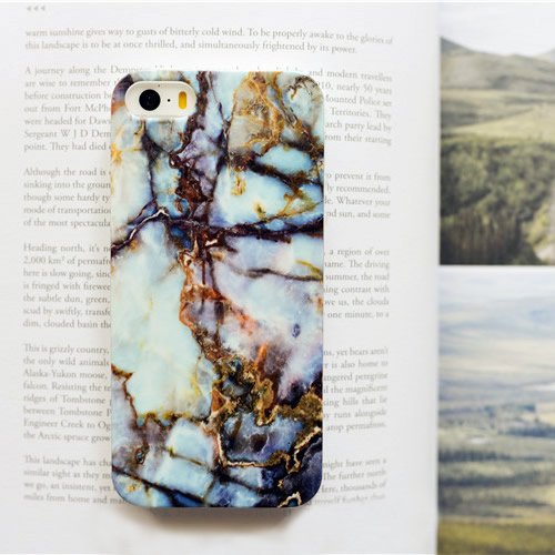 iPhone case with gold mineral